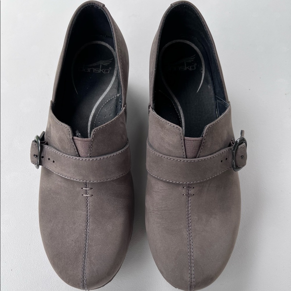 Dansko. Beautiful soft gray suede. Almost new to perfect condition.